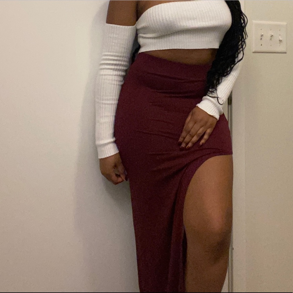 Horizontal skirt - Picture 2 of 3